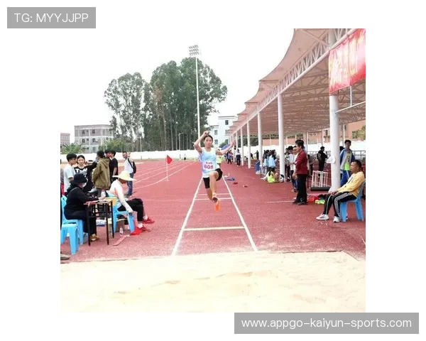 现场“燃情”片段:运动员“全力以赴”的瞬间!——在汗水与呼吸之间找回初心与力量 现场“燃情”片段:运动员“全力以赴”的瞬间!——在汗水与呼吸之间找回初心与力量