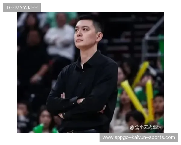 杨鸣谈质疑 球员们充满斗志,杨鸣主帅挑战 杨鸣谈质疑 球员们充满斗志,杨鸣主帅挑战